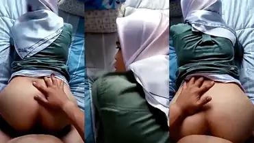 Gaya Belakang Jilbab Rekan Kantor Goyang Ganas poster